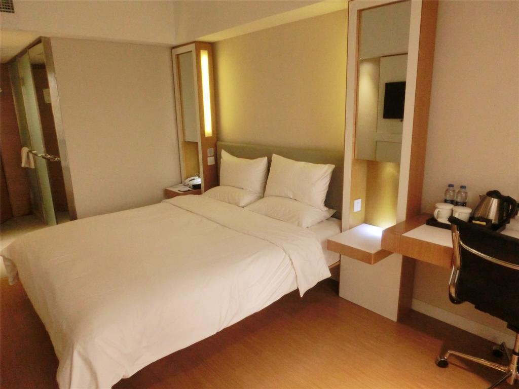 Ji Hotel Guangzhou Zhujiang New Town Habitación foto